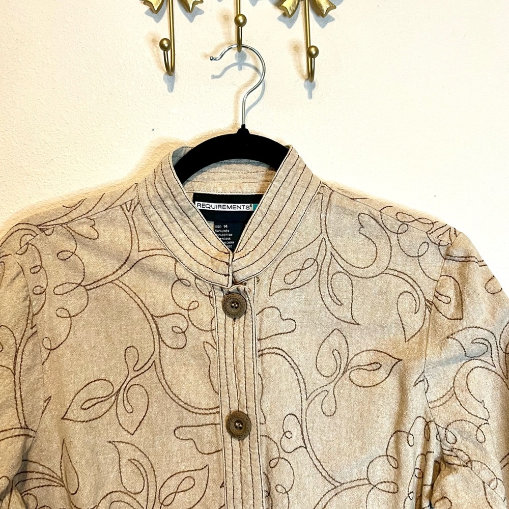 Requirements Beige Embroidered Jacket Linen Mix large wooden buttons. Size 14 - Picture 2 of 5